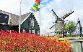 Spacious Holiday Home In The Beemster Near A Windmill